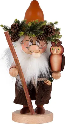 Zdjęcie produktu dla Gnom leśny (32 cm) palący mężczyzna autorstwa Christiana Ulbrichta