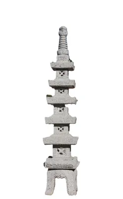 Produktbild von Schöne Granit Laterne Pagode aus Granit perfekt für den Garten die Terrasse ist Frostfest Witterungsbeständig und Neu ca. 130cm H, YIL-010-1
