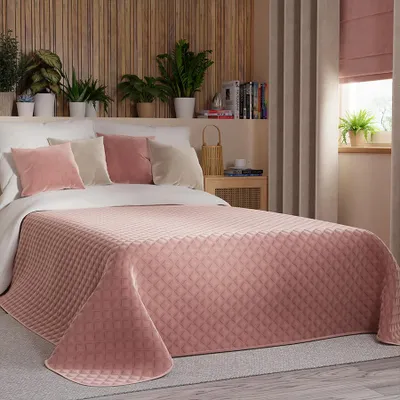 Zdjęcie produktu dla Narzuta na łóżko, pikowana, nowoczesna, aksamitna Velvi 220x240cm 013 Ciemny pudrowy róż