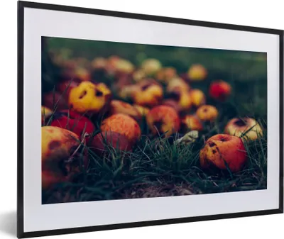 Produktbild von MuchoWow® Gerahmtes Poster Landdekoration - Herbst - Apfel - Obst 60x40 cm - Poster mit Schwarzem Bilderrahmen Wandposter Rahmen Foto Bilder - Schlafzimmer - Plakat in Rahmen - Drucken
