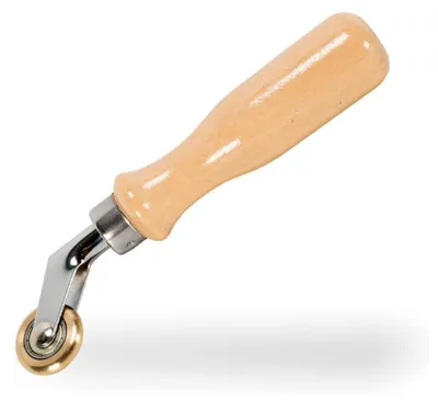Produktbild von Andrückrolle 5 mm aus Messing mit Holzgriff