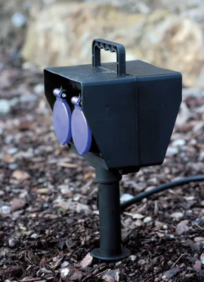 Produktbild von as-Schwabe 4-fach Erdspieß-Verteilersteckdose Schuko 2m Kabel 230V 16A IP44