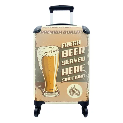 Produktbild von MuchoWow® Koffer Handgepäck Trolley Rollkoffer Kleine Reisekoffer mit 4 Rollen - Mancave - Biergläser - Vintage - Zitate - Cabin Size < 55x40x23 cm & 55x40x20 cm - Fotokoffer - Kabinenkoffer - Boardgepäck - Reise-Box - Reisekoffer - Reisegepäck - Koffer mit Bild - Trolley für Kinder