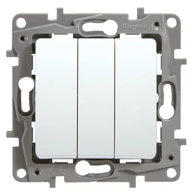 Produktbild von Legrand 664503 Niloe 3-fach Schalter Sprk Uw
