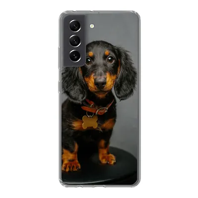 Produktbild von MuchoWow® Handyhülle Schutzhülle Hülle für Samsung Galaxy S21 FE Studiofoto eines Dackelwelpen Silikon Softcase Handy Hülle - Mobiltelefonhülle