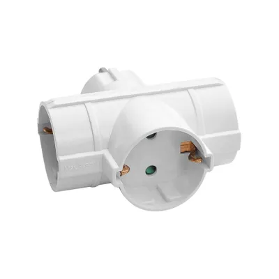 Obrázek produktu pro Třícestný splitter 3x2P+Z (Schuko), bílý