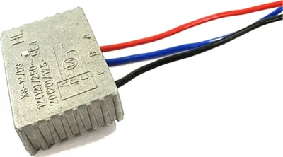 Produktbild von Trade-Shop Anlaufwiderstand / Sanftanlauf / Softstart 12A 230V inkl. 3 Kabel für Winkelschleifer Gehrungssäge Kreissäge bis 250V / Vollmetall Harz