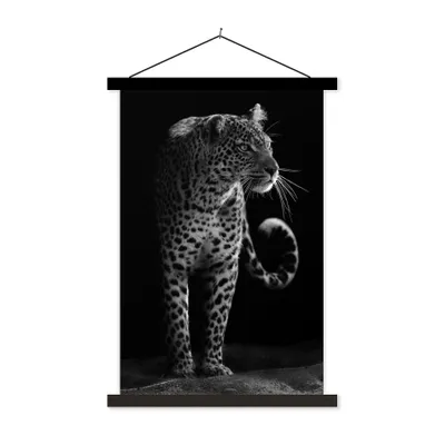 Produktbild von MuchoWow® Textilposter Wildtiere - Leopard - Natur - Schwarz - Weiß 60x90 cm mit schwarzem Rahmen - Poster Wohnzimmer