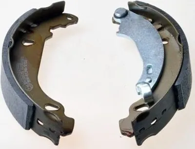 Produktbild von DENCKERMANN Bremsbackensatz Trommelbremse Hinten passend für PEUGEOT 206 Schrägheck (2A/C) B120075