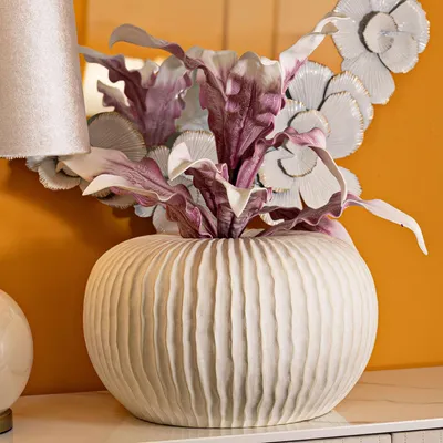 Produktbild von Famimiso - Vase, Cremeweiß, Unregelmäßige Struktur