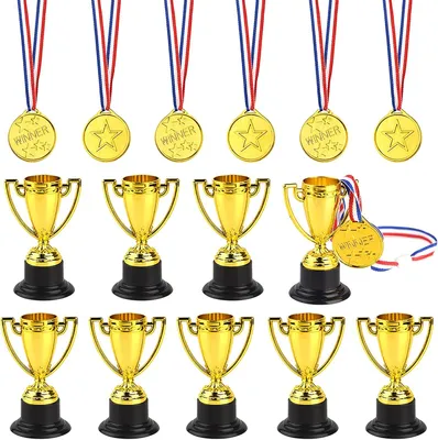 Imagen del producto de Conjunto de trofeos y medallas, de 30 piezas, que incluye 10 trofeos de plástico dorados y 20 medallas, ideal para niños