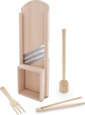 Produktbild von KERAZO Holz Set 4-teilig Gemüsehobel Krauthobel 55 cm, Stampfer, Zange, Gabel, Buche