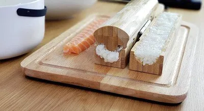 Obrázok produktu pre Sada na servírovanie sushi – misky a tácky