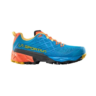Trailrunning-Schuh "Akyra II" von La Sportiva in Blau mit orangefarbenen und gelben Akzenten.