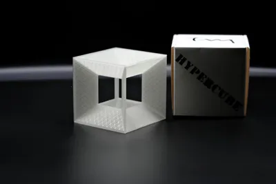 Productafbeelding van Tesseract hypercube speelgoedvoertuig vierde maat