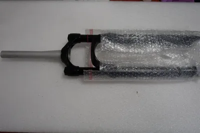 Image de Ressort RockShox Rs Judy G Rl 27,5 100 Sa Qr 1 1/8 Noir