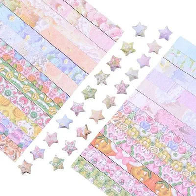 Produktbild von Papiersterne Set, 1200 Einheiten, 24 Muster, doppelseitig bedruckt, für Basteln, Handwerk und Schule.
