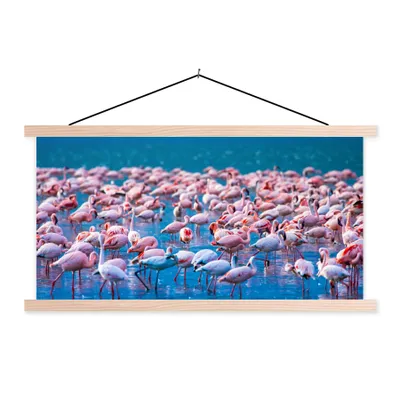Produktbild von MuchoWow® Textilposter Flamingo - Wasser - Tropisch - Rosa 120x60 cm mit holzfarbenen Rahmen - Klemmleiste
