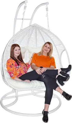 Produktbild von ESTEXO 2-Sitzer Hängesessel Schaukel mit Gestell, Sitzkissen, Polyrattan, Metall & Polyester, wetterfest, pulverbeschichtet, einteilig, 250 kg Tragkraft, Weiß-Vanille. Maße: Gesamt 1,30x2,00x1,35m (LxHxT); Korb 1,30x1,16x0,80m (LxHxT); Standfuß 1,00x1,20m (LxB); Sitzhöhe 40 cm, höhenverstellbar. Für Haus, Wintergarten, Garten, Terrasse.