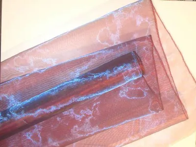 Produktbild von 1 Rolle ORGANZA, Dekostoff, Tischläufer 40cm/3m Bordeaux-Lila