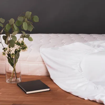 Produktbild von Blumtal Basics Spannbettlaken Topper 140x200cm Jersey - 100% Baumwolle Bettlaken  - Weiß