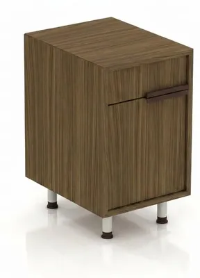 Productafbeelding van Hoogwaardige bruine commode van hout en metaal, meubelstuk
