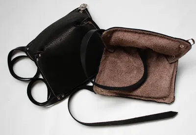Produktbild von Klassische echt Leder Knieschoner, Kniepolster | flexibel, robust und anpassungsfähig | für Bodenbelag, Fliesenleger