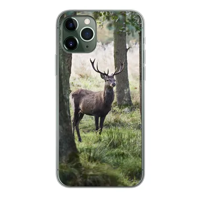 Produktbild von MuchoWow® Handyhülle Schutzhülle Hülle für iPhone 11 Pro Hirsche - Bäume - Gras Silikon Softcase Handy Hülle - Handy