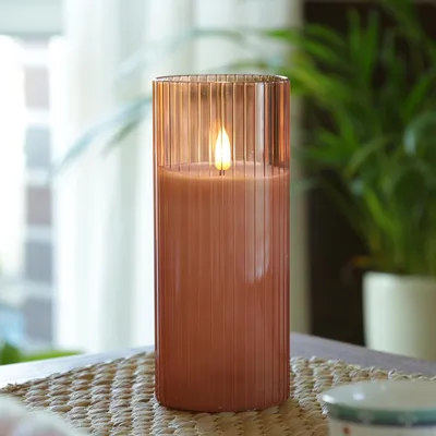 Produktbild von LED Kerze im Glas - Windlicht - Echtwachs - 3D Flamme - Timer - H: 17,5cm - D: 7,5cm - rosa