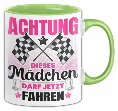 Produktbild von Führerschein Bestanden Geschenk Tasse Bestandener Führerschein Achtung Dieses Mädchen Darf Jetzt Fahren Fahrschule Kaffee-Becher (Grün)