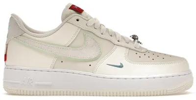 Immagine prodotto di Nike Air Force 1 Low '07 Anno del Drago (2024) - EU: 41