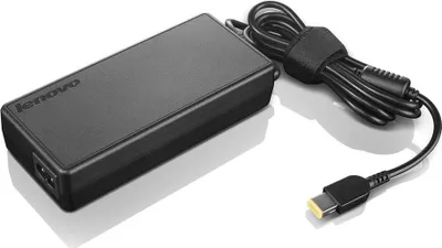 Produktbild von Adapter/ThinkPad 135W AC Adapter (Slim tip) - EU1 Countries