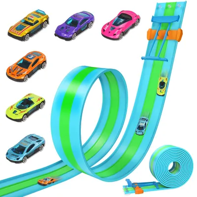 Productafbeelding van Flexibele autoracebaan, 4,5 m, inclusief 6 auto's, driesporige racebaan voor kinderen vanaf 3 jaar