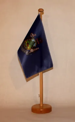 Produktbild von Tischflagge Maine USA Bundesstaat US State 25x15 cm mit Holzständer