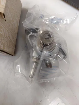 Image de Pompe d'injection d'origine Renault, référence 166301175R