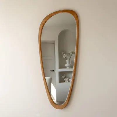 Produktbild von Indore Home – Spiegel – organische Form – asymmetrisch – Wandspiegel – 120 cm – Holz