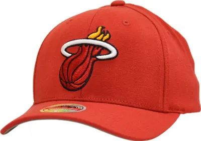 Immagine prodotto di Mitchell & Ness Cappelli Miami Heat Snapback, 6HSSMM19361MHEMARO