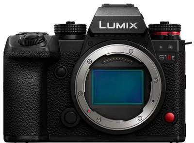 Produktbild von Panasonic Lumix S1IIE Body, 24,2 MP, 6000 x 4000 Pixel, CMOS, 6K Ultra HD, Touchscreen, Schwarz