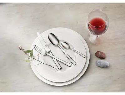 Image de Villeroy & Boch – Couteaux à dessert/entrée – 206 x 17 x 9 mm – Acier inoxydable – N° d'article : 1263500093 – EAN : 4003683330651 – Coffret de 6 pièces – comprenant 4 pailles en acier inoxydable