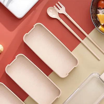 Produktbild von Kuketo | Lunchbox 3-stöckig - 900 ml - creme - praktisch, vielseitig, BPA-frei - mit Besteck
