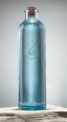 Wasserflasche 1,2 l mit Korkdeckel, aus recyceltem Glas