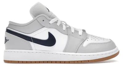 Produktbild von Jordan 1 Low White Neutral Grey Gum Midnight Navy (GS) - EU 40