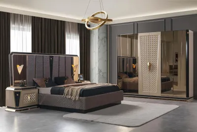 Productafbeelding van Slaapkamer met een gouden bed, een beige kledingkast en moderne textielproducten