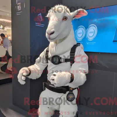 Productafbeelding van Mascottekarakter REDBROKOLY van een witte boergeit gekleed met een minirok en smartwatches