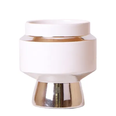 Produktbild von Kolibri Home | Le Chic Blumentopf - Weißer Keramik Ornament Topf mit Silber Details