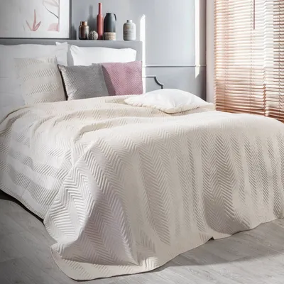 Produktbild von EUROFIRANY | Tagesdecke - 200 x 220 cm - cremefarbener Bettüberwurf - Gesteppt