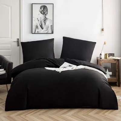 Produktbild von Famanu Bettwäsche Set 200 x 200 cm, Schwarz, 3-teilig mit 1 Bettbezug und 2 Kissenbezügen 80 x 80 cm