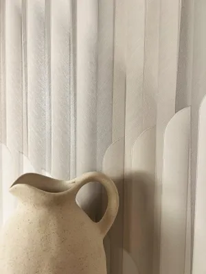 Produktbild von NEWROOM Tapete Morici Hellgrau Vliestapete - Modern Grafik Streifen  Germany