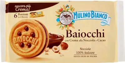 Packaging for Mulino Bianco Baiocchi cookies with hazelnut-cocoa cream.