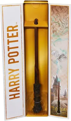 Produktbild von Wizarding World Harry Potter - Authentischer Harry Potter Zauberstab (mit Hogwarts-Halterung)